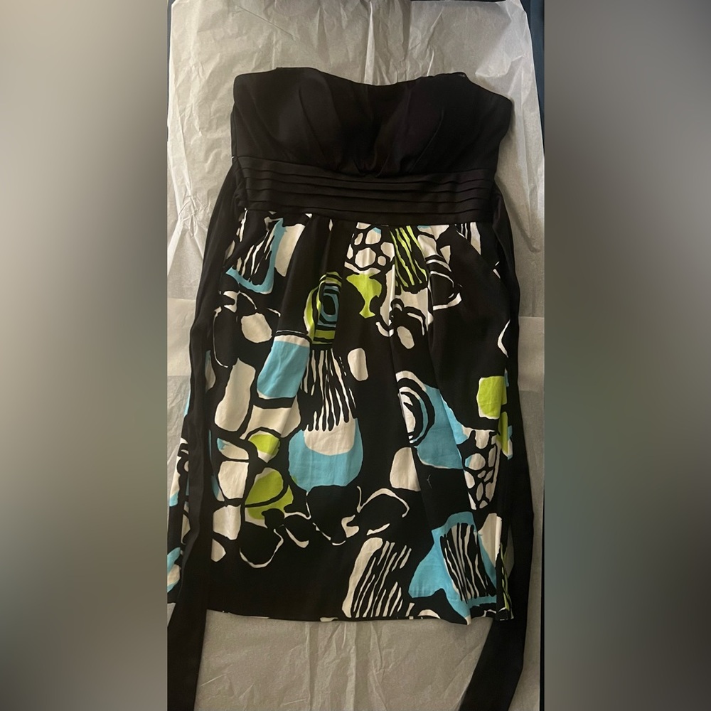 Snap Strapless Mini Dress Size 7 with pockets